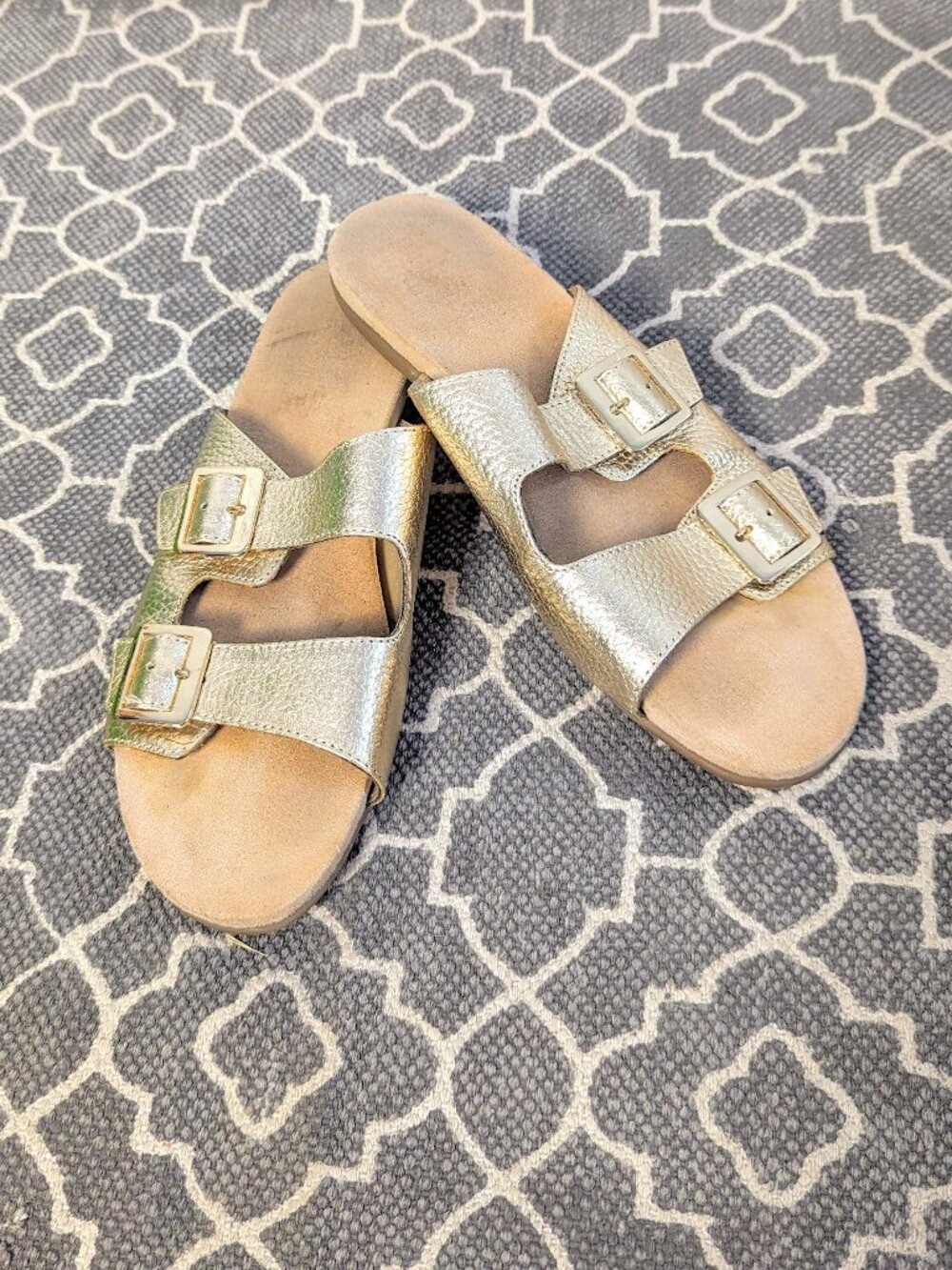 AEROSOLES Gold Leather Flat Sandals Sz 9.5